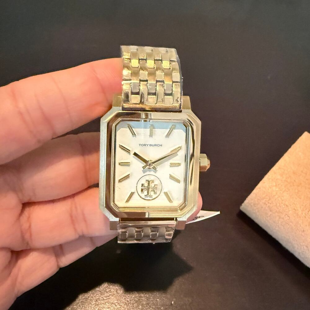 NEW‼️Tory Burch Robinson Gold Bracelet Watch TBW1500 - Picture 7 of 9